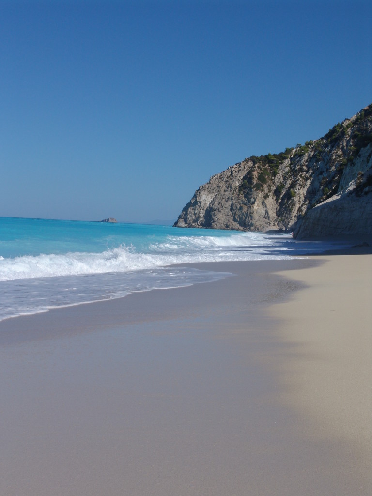 Egremni_Beach_(Lefkada,_Greece)
